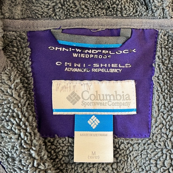 Columbia soft shell, omni-wind and omni-shield jacket, size medium (10/12) - Picture 4 of 6